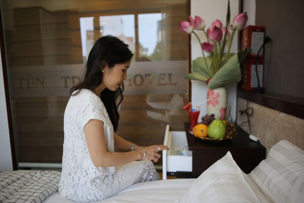 Tung Trang Hotel Ханой Екстериор снимка