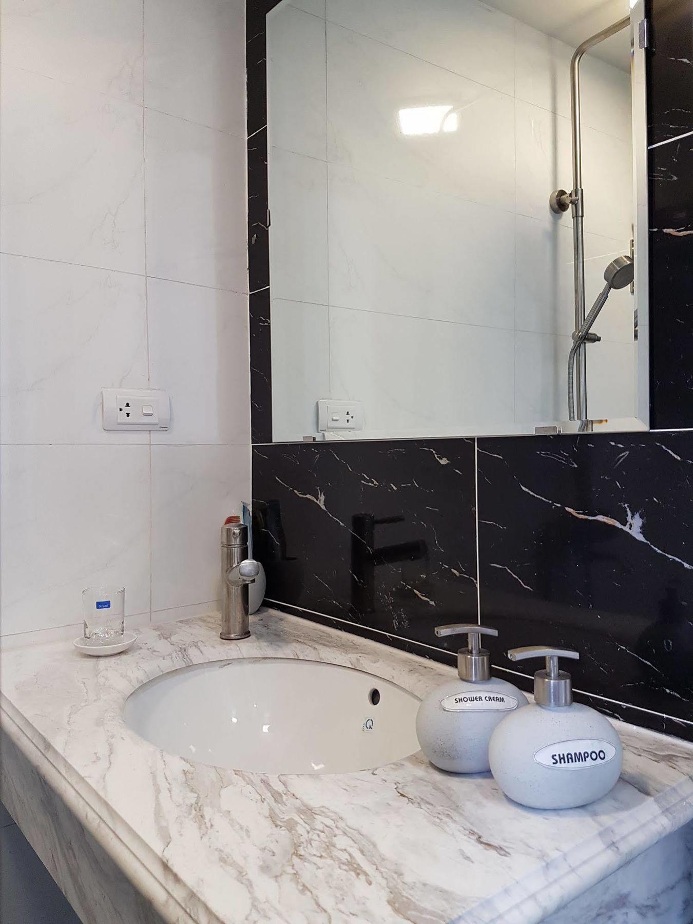 Tung Trang Hotel Ханой Екстериор снимка